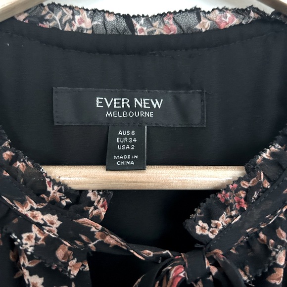 EVER NEW — Floral Print Tiered Midi Dress (black floral) USA SIZE 2 - Picture 4 of 7